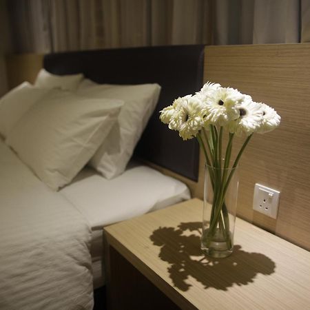 I Am Jazz Hotel Джохор Бахру Екстериор снимка