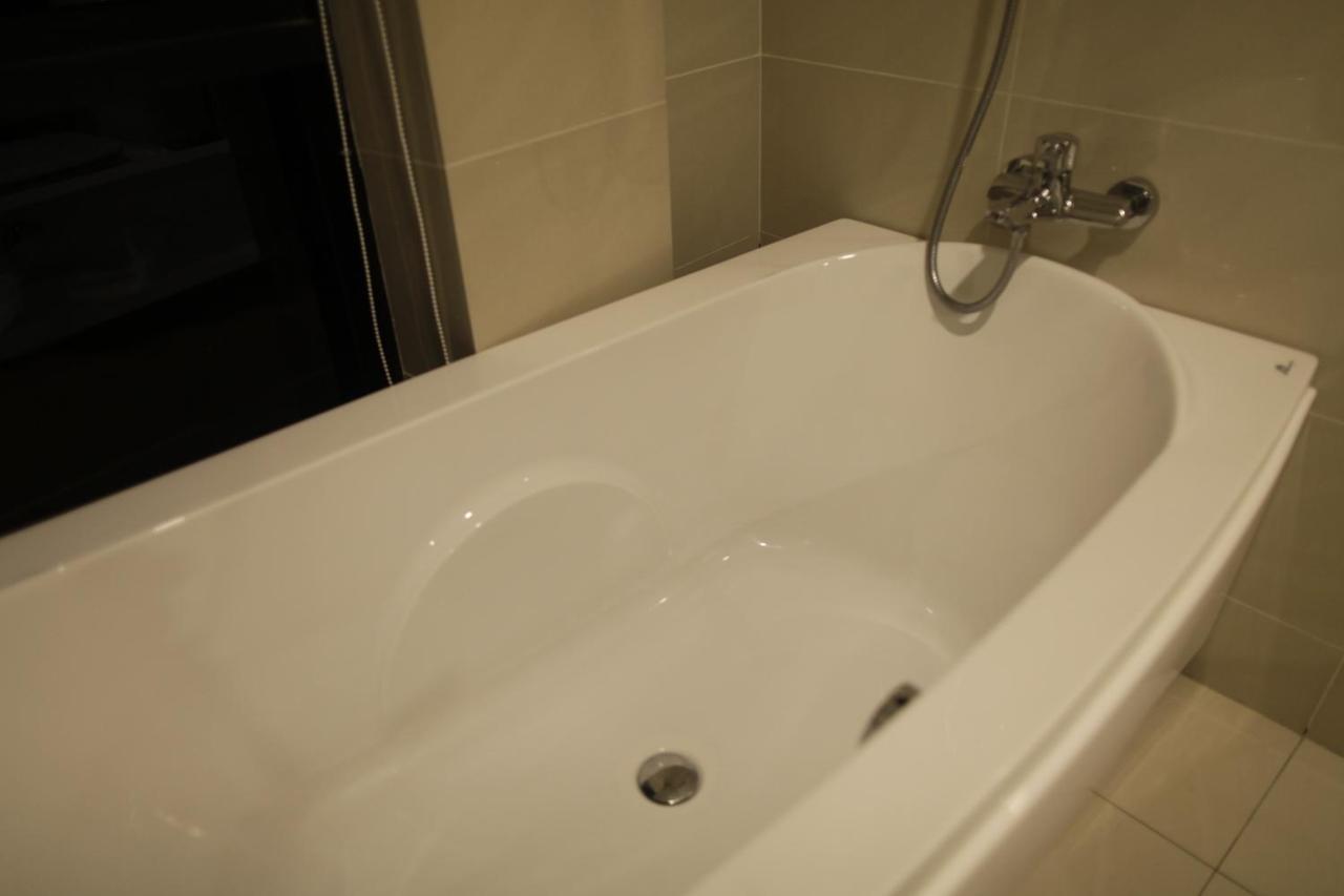 I Am Jazz Hotel Джохор Бахру Екстериор снимка