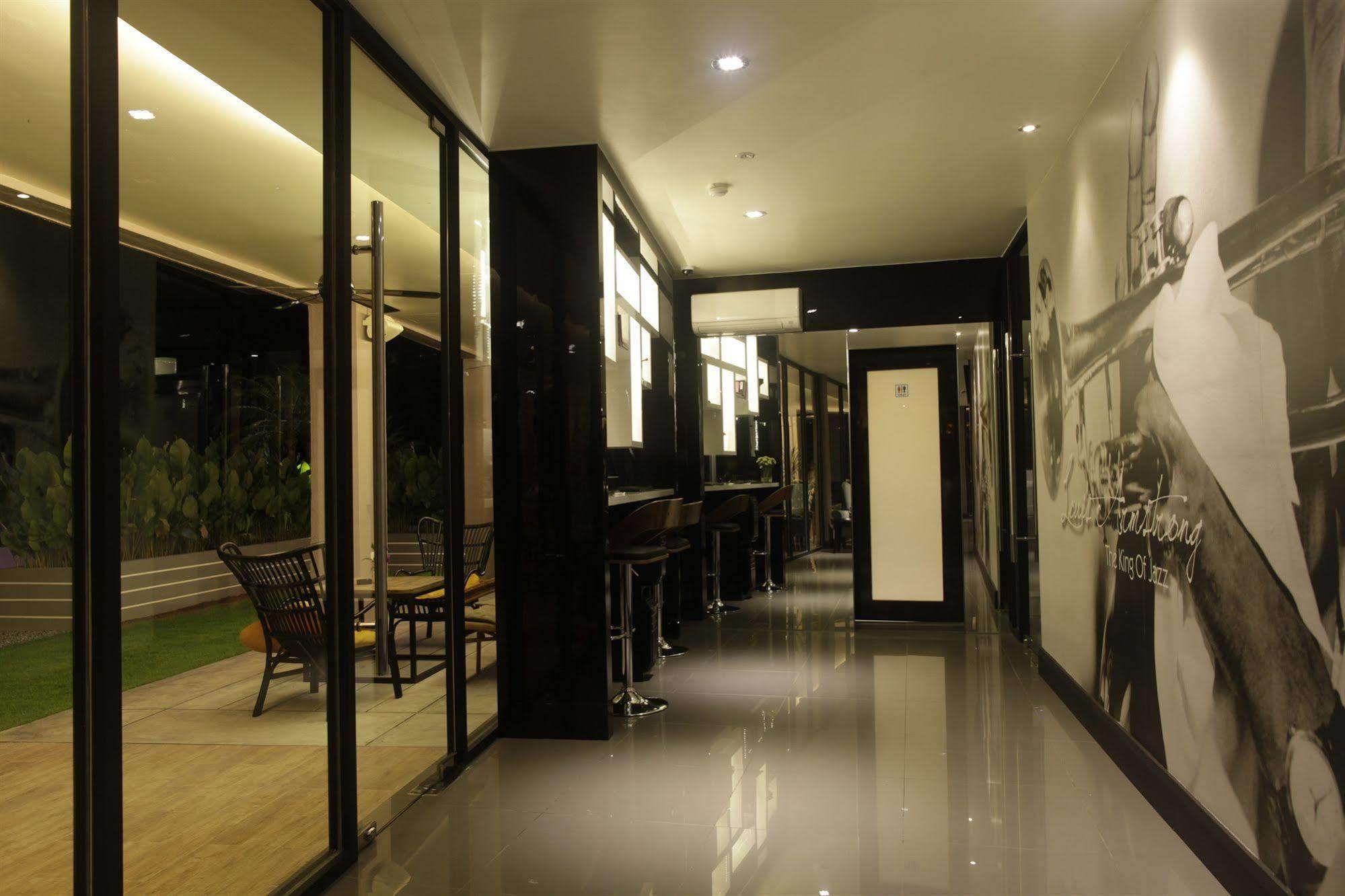 I Am Jazz Hotel Джохор Бахру Екстериор снимка