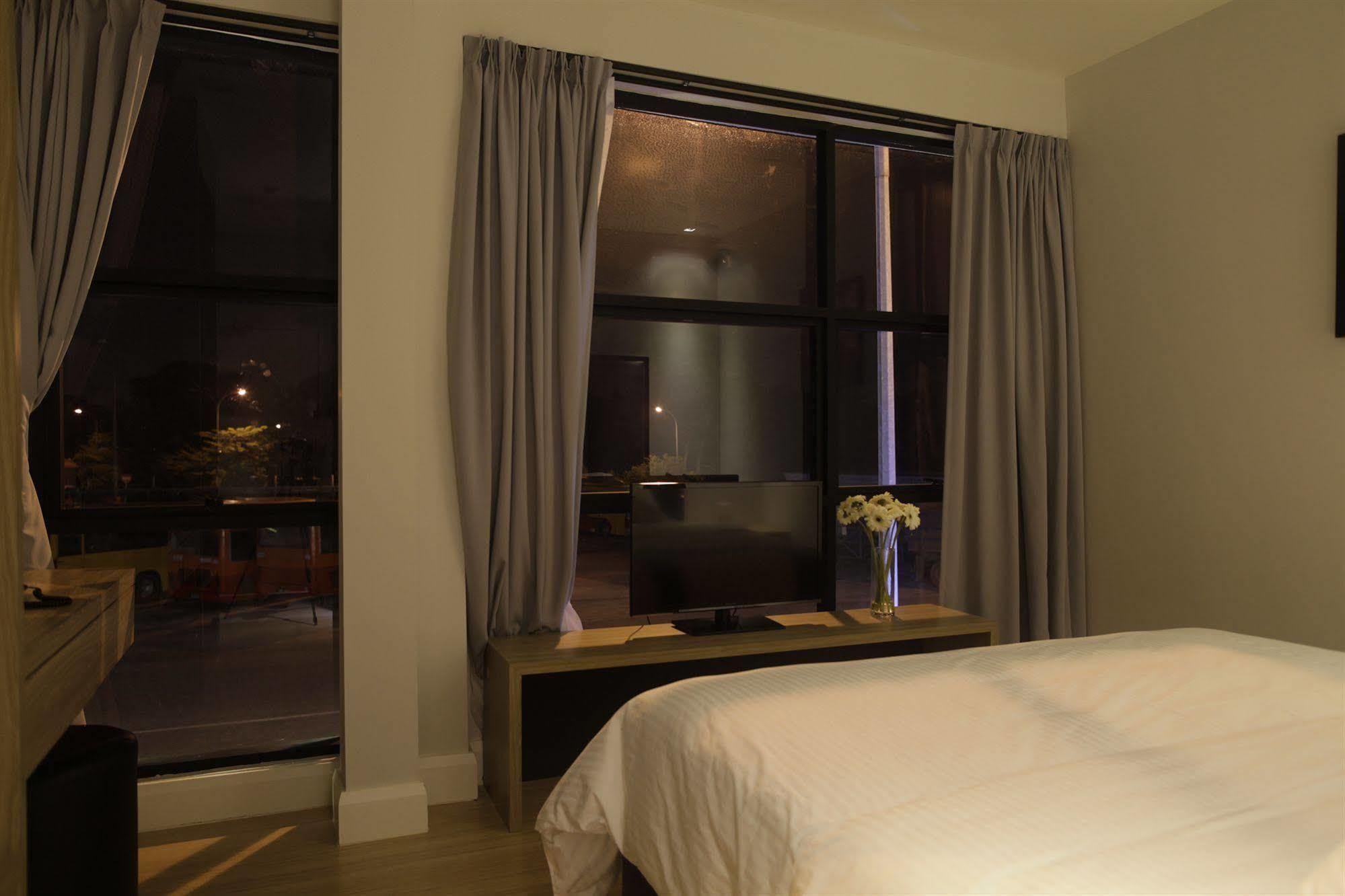 I Am Jazz Hotel Джохор Бахру Екстериор снимка