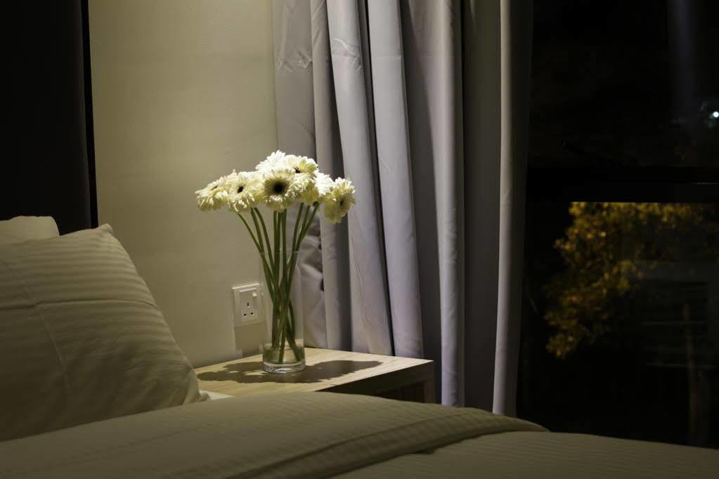 I Am Jazz Hotel Джохор Бахру Екстериор снимка